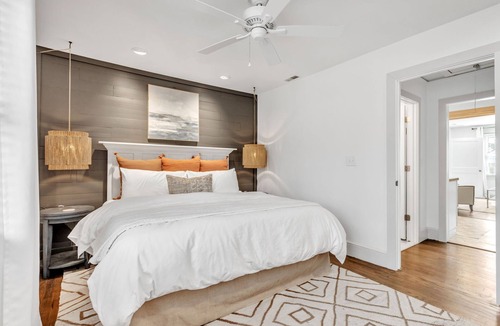 Easley House | Cottage Chic~ Monthly Rental 2min to DT Easley!