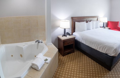 Wilmington Hotel | Country Inn & Suites by Radisson, Wilmington, NC