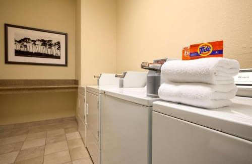 Garden City Hotel | Country Inn & Suites by Radisson, Murrells Inlet, SC
