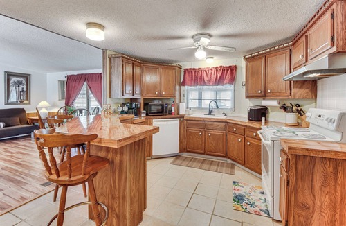 Tamassee House | Countryside Haven w/Spacious Yard in Tamassee!