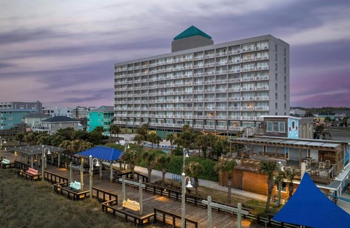 Carolina Beach Hotel | Courtyard by Marriott Carolina Beach Oceanfront