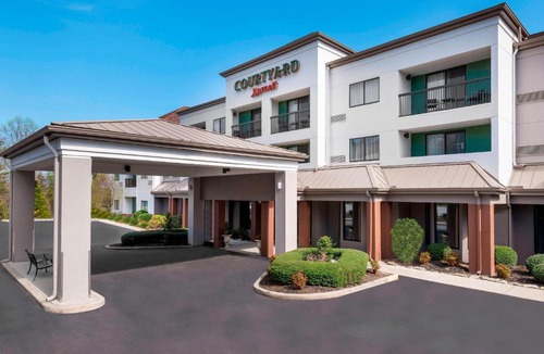 Asheville Hotel | Courtyard by Marriott Asheville