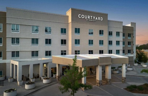 Town Center Hotel | Courtyard by Marriott Atlanta Kennesaw