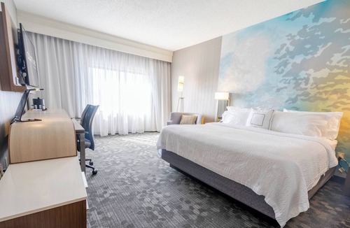 Willoughby Hotel | Courtyard by Marriott Cleveland Willoughby