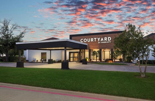 Bedford Hotel | Courtyard by Marriott Dallas-Fort Worth/Bedford