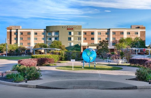 Nassau Bay Hotel | Courtyard by Marriott Houston NASA Clear Lake
