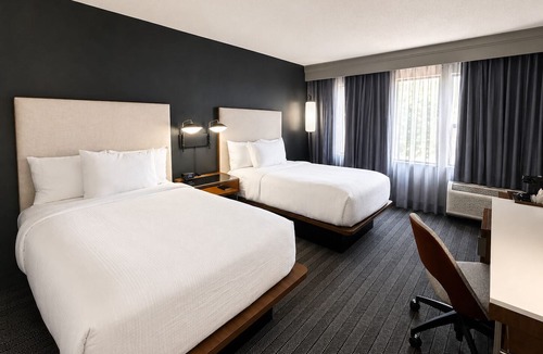 Southeast Houston Hotel | Courtyard by Marriott Houston Hobby Airport
