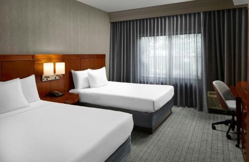 Waldorf Hotel | Courtyard by Marriott Waldorf