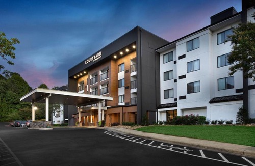 Winston - Salem Hotel | Courtyard Winston-Salem Hanes Mall