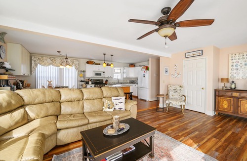 Captain's Cove House | Coves Point by Seaside Vacations & Sales