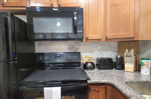 Phenix City House | Cozy 1-bedroom/1 bath tiny home in with AC, grill, deck, laundry