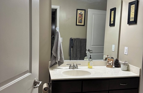 Charleston Apartment | Cozy 1-bedroom apartment with AC in serene Charleston