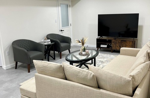 Rosaryville Apartment | Cozy 1-bedroom apartment in brilliant Cheltenham with WiFi, AC