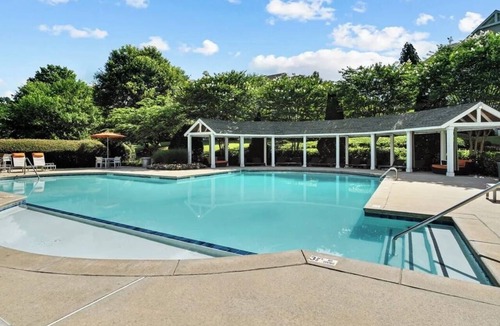 Belmont Apartment | Cozy 1-bedroom apartment in beautiful Lithonia with AC and gym access