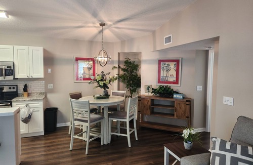 Garden City Condo | Cozy 1-bedroom condo in terrific Surfside Beach with AC