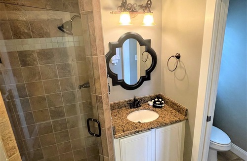 Swansboro Apartment | Cozy 1-Bedroom Downtown Suite in the Heart of It All