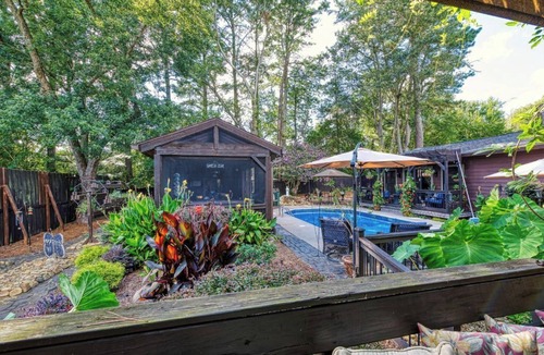 Greer Cottage | COZY 1-BEDROOM TRAVELING NURSE/EXECUTIVE COTTAGE IN CHARMING GREER