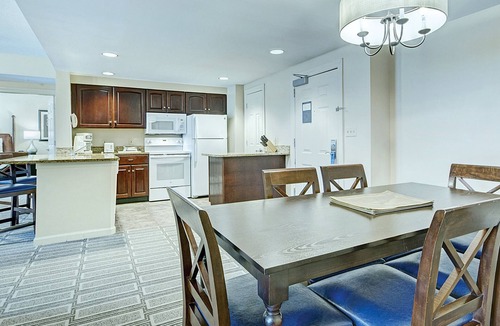 Old Town Alexandria Condo | Cozy 1BR Condo! Prime Old Town Alexandria Locationn