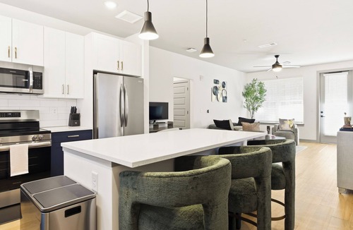 Acworth Apartment | Cozy 2-bedroom unit with private parking
