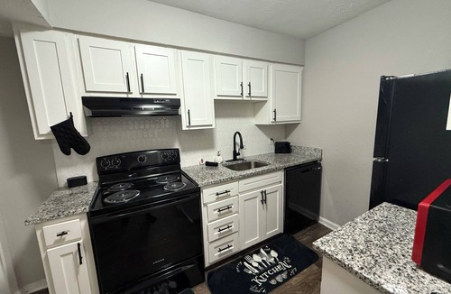 Stone Mountain Apartment | Cozy 2Bedroom Townhouse Style apartmentApartment
