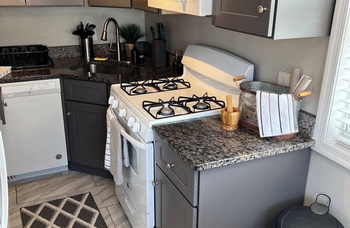 Bellevue Apartment | Cozy 2BR Apartment with Easy Access to DC Attractions