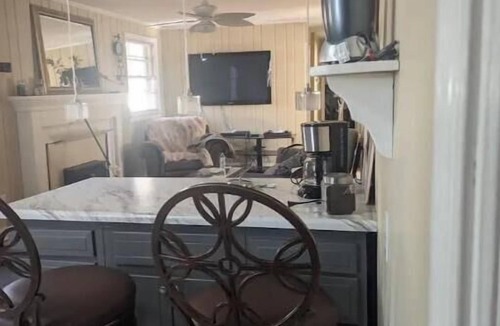 North Chesterfield Apartment | Cozy 3 bed 2 bath , pet friendly home
