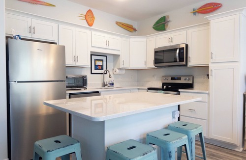 Indian Beach Condo | Cozy 3 Bedroom Condo - Steps from Beach - Pools and Hot Tub