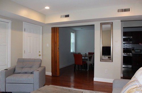 Nauck Apartment | Cozy 3 Bedroom/Great Location