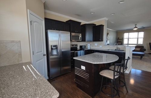 Durham House | Cozy 3-Story Townhome in RTP - Near RDU, Duke; Pet-Friendly; 30+ Day Stays