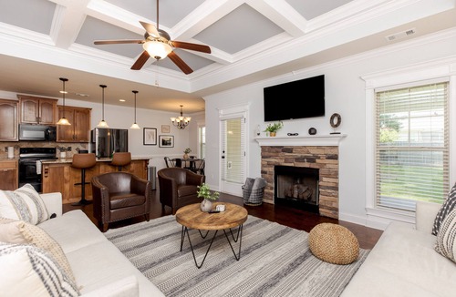 Kathleen House | Cozy 3BR Family Stay | Kathleen | Pet Friendly
