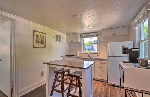 Athens Cottage | Cozy Athens Cottage: Walk to Sanford Stadium!