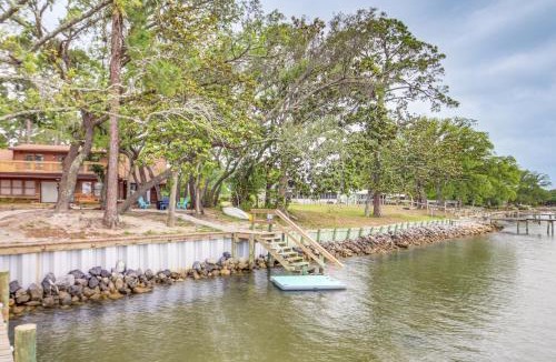 Gulf Breeze Apartment | Cozy Bayfront Log Cabin! Fishing Pier, Swim Dock!