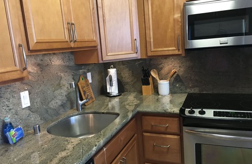 Makaha Condo | Cozy Beach front condo in Makaha