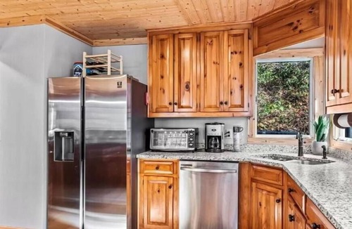 Newland Cabin | Cozy Cabin in the Blue Ridge Mountains