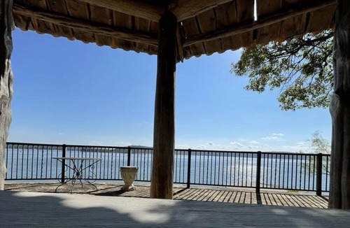 Beby's Ranch Cabin | Cozy Cabin w/ Private Water Access to Lake Travis