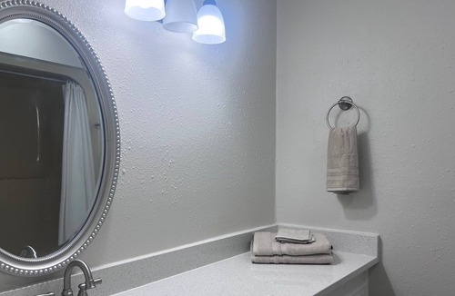Westminster Apartment | Cozy Condo Near Lake Hartwell