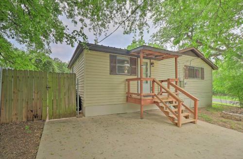 Belton House | Cozy Cottage about 1 Mi to Stillhouse Hollow Lake