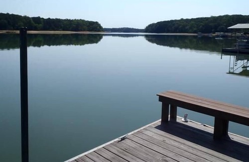 Fair Play Cottage | Cozy Cottage Comfort on Lake Hartwell Waterfront