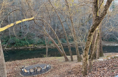 Dahlonega Cottage | Cozy cottage on the river and minutes from Dahlonega.