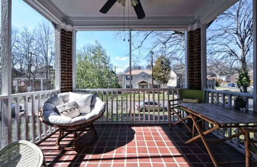 Dilworth Condo | Cozy Dilworth 1BR King Condo | Porch | Walkable