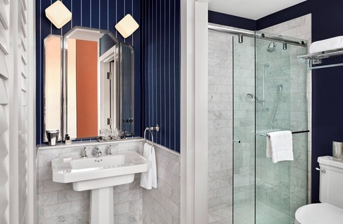 Chinatown Hotel | Cozy Downtown DC Rooms | 4 Units | Free WiFi | Near Smithsonian