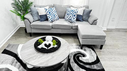 Paw Creek House | Cozy Escape, private rooms in Charlotte with shared common spaces