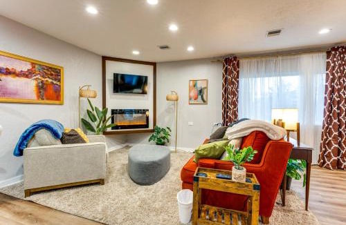 Mount Morris Township Apartment | Cozy Flushing Studio w/Deck & Fireplace!