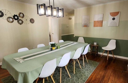 Arcadia House | Cozy Getaway 3BR, Arcade + Foosball, Sleeps 10