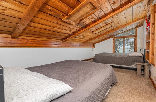 Au Gres House | Cozy Home Lake Huron with Loft 2 Bedroom 1 Bathroom