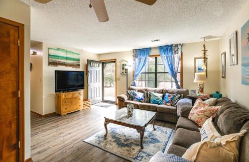 Sunset Beach House | Cozy Home w/Fenced Backyard in Sunset Beach!