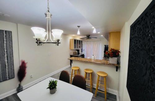 Downtown Baltimore House | Cozy home with rooftop deck-downtown baltimore