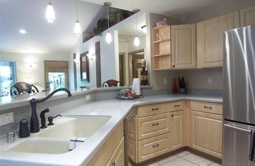 Volcano House | Cozy House near the Hawaii Volcanoes National Park and Volcano Village on 1 Acre