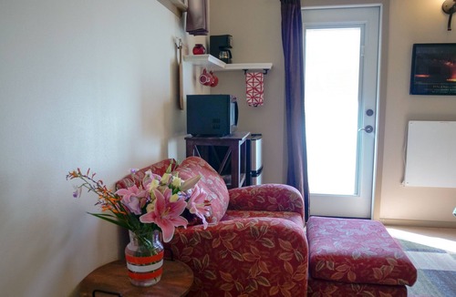 Volcano House | Cozy House near the Hawaii Volcanoes National Park and Volcano Village on 1 Acre