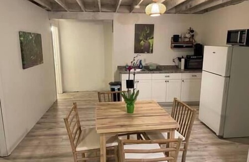 Kapoho Apartment | Cozy Jungle Getaway – 1BR/1BA with Optional Car Rental